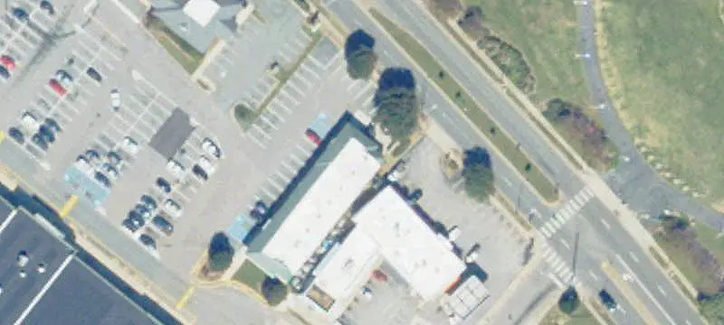Shopping Center Endcap Space