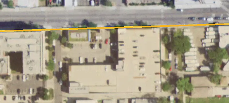 Unanchored Neighborhood Shopping Center