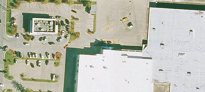 Freestanding Retail Building