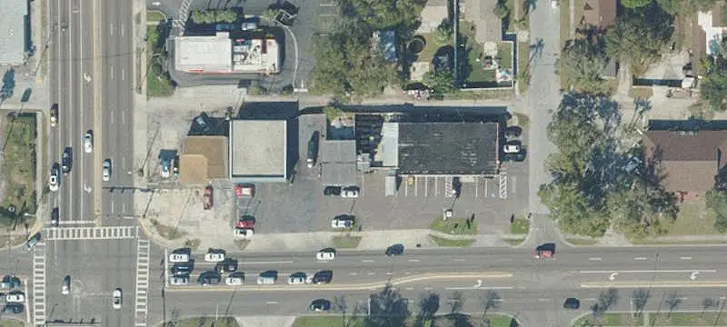 Established Avenue N Storefront