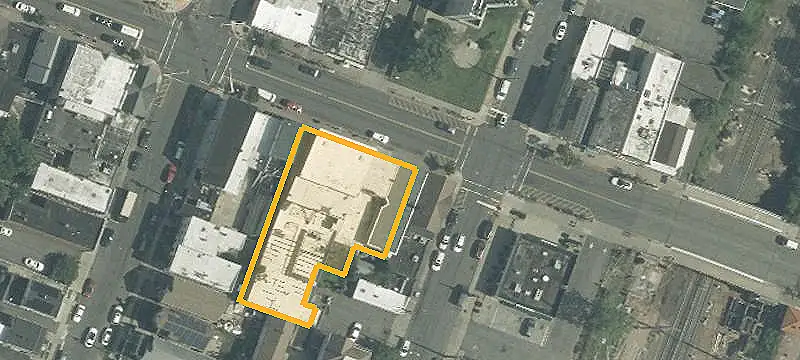Established Hardware Retail Space
