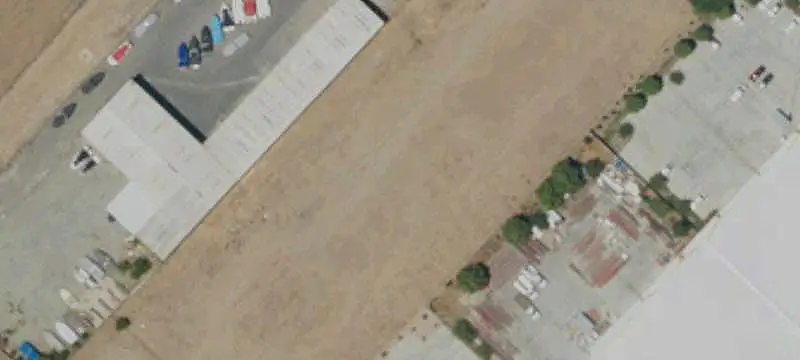 Freeway-Visible Commercial Land