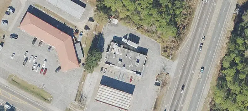 Commercial Land Near Signalized Intersection