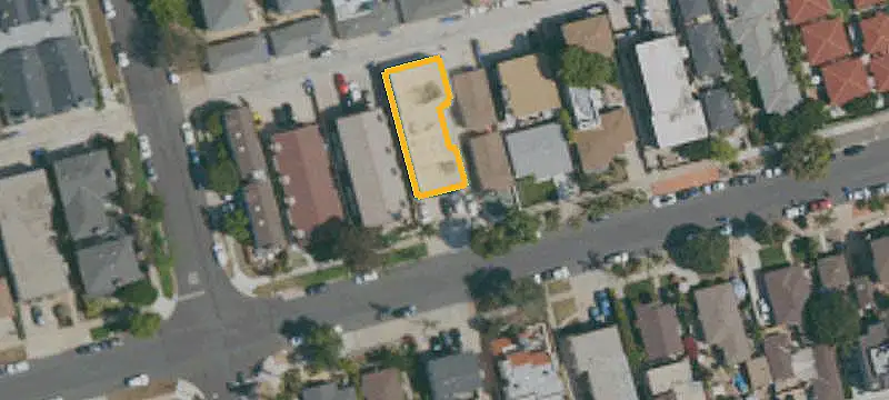 Renovated 8-Unit Apartment Building