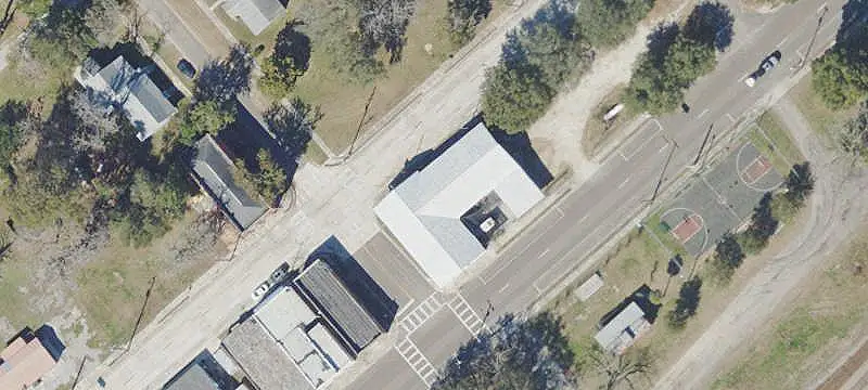 Feed and Hardware Retail Space