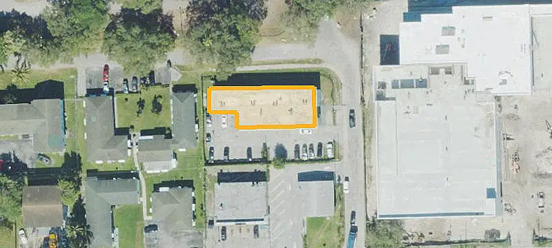 Freestanding 12-Unit Apartment Building