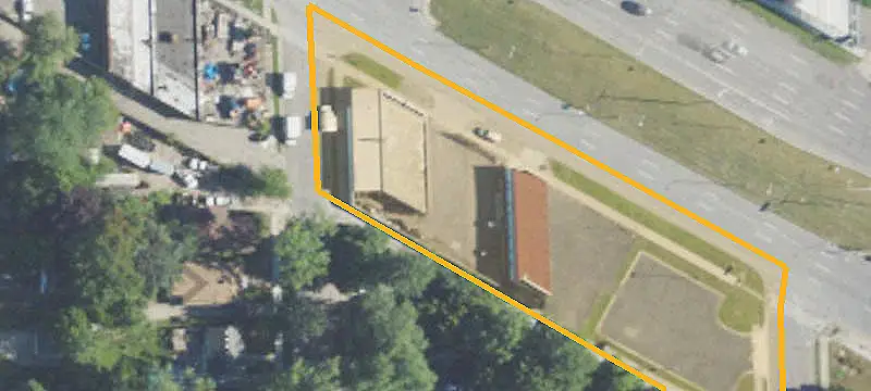 Auto Shop Property with Paved Lot