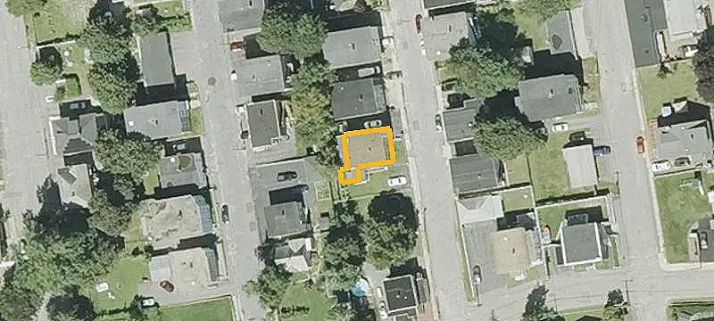 Renovated 3-Unit Triplex
