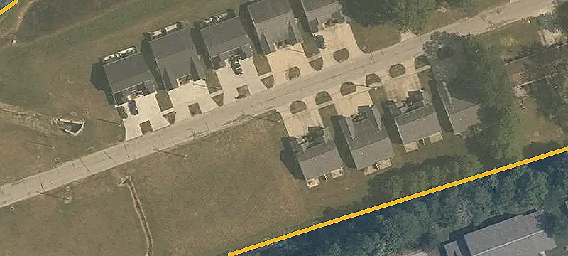 8-Unit Apartment Building
