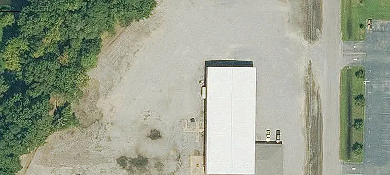 Flex Space with Covered Storage