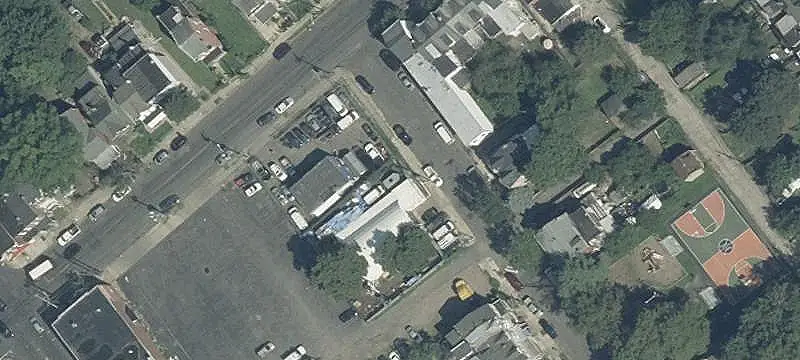 Flex Space with Fenced Yard