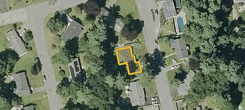 Two-Unit Duplex with Updated Roof