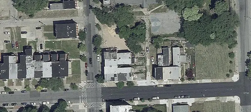 Three-Unit Rowhouse