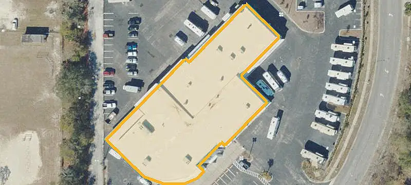 Freestanding Automotive Property