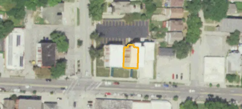 17-Unit Apartment Building