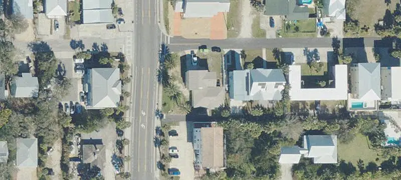 Renovated Commercial-Zoned Duplex