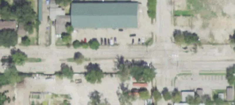 Warehouse with Paved Yard