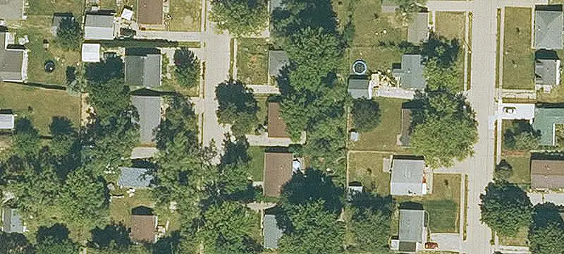Up-Down Duplex with Detached Garage