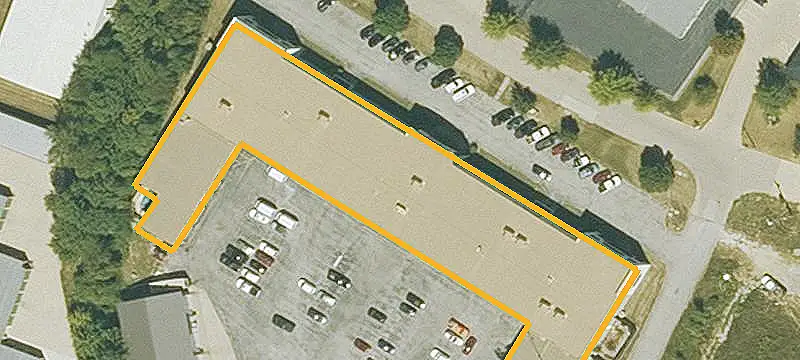 Office Unit with Shared Amenities