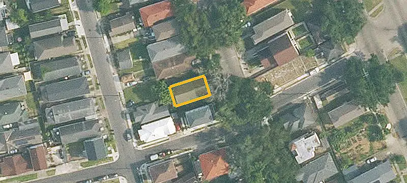 Two-Unit Camelback Duplex