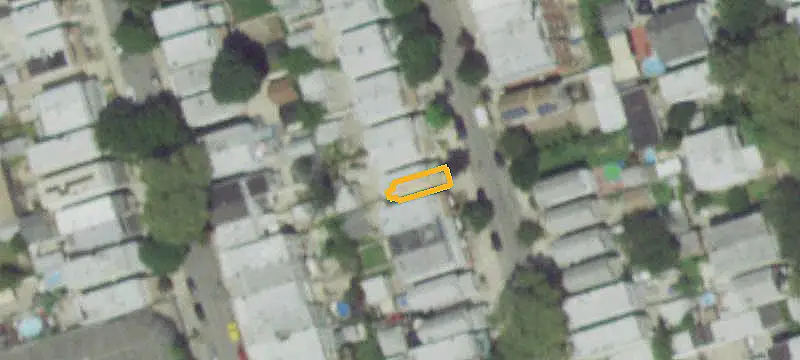 Vacant Multifamily Property with Garage