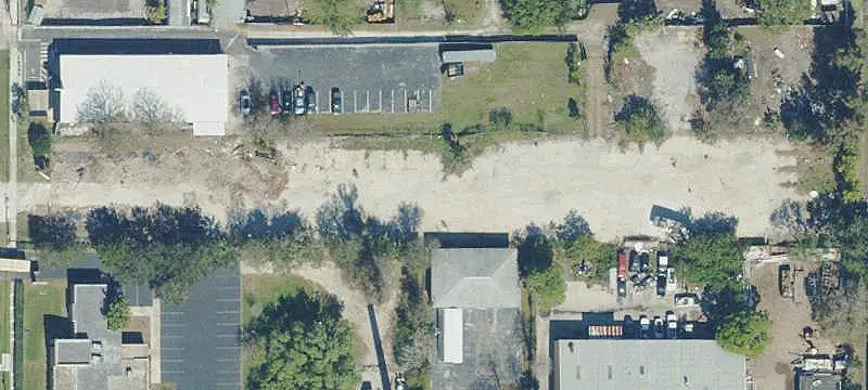Commercial Land with Storage Plans