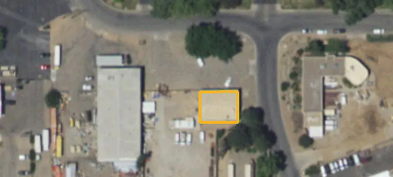 Flex Space with Fenced Yard
