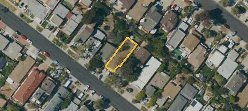 Duplex with Private Backyard