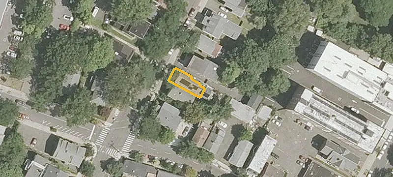 Duplex with Private Backyard