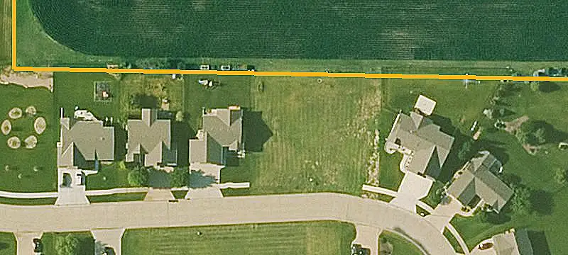 Land / Vacant Lot