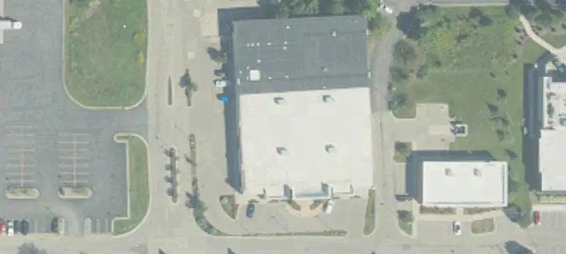 NNN Retail Property with Warehouse