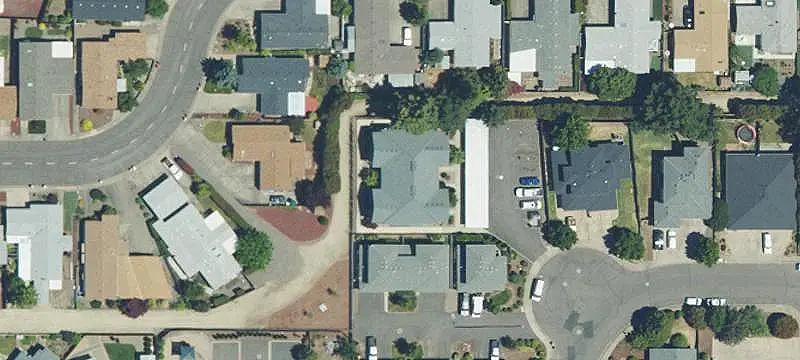 Well-Maintained 8-Unit Apartment Property