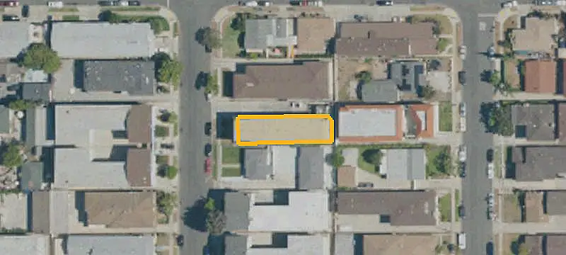 7-Unit Apartment Building