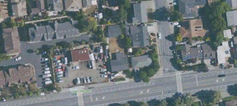 Freestanding Auto Repair Shop