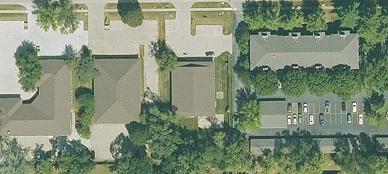Office Building Near Retail Centers