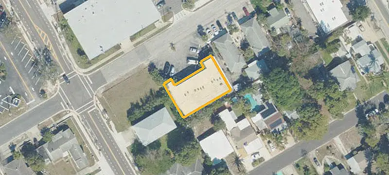 10-Unit Apartment Building