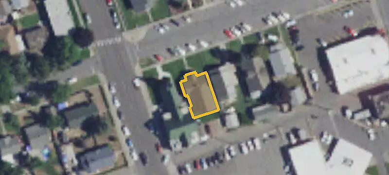 Updated 5-Unit Apartment Building