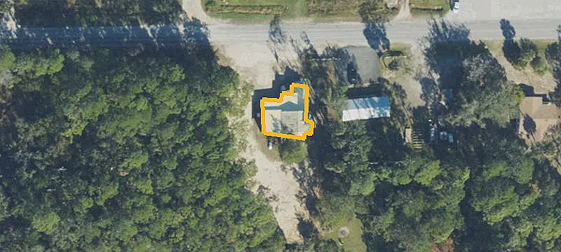 Mixed-Use Property with Living Quarters