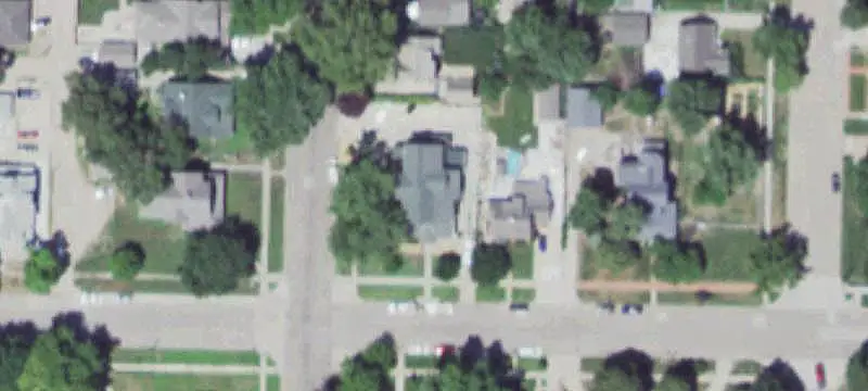 8-Unit Apartment Building with New Roof