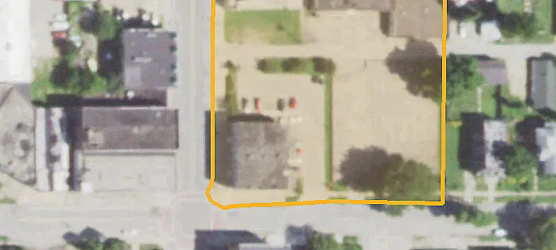8-Unit Mixed-Use Building