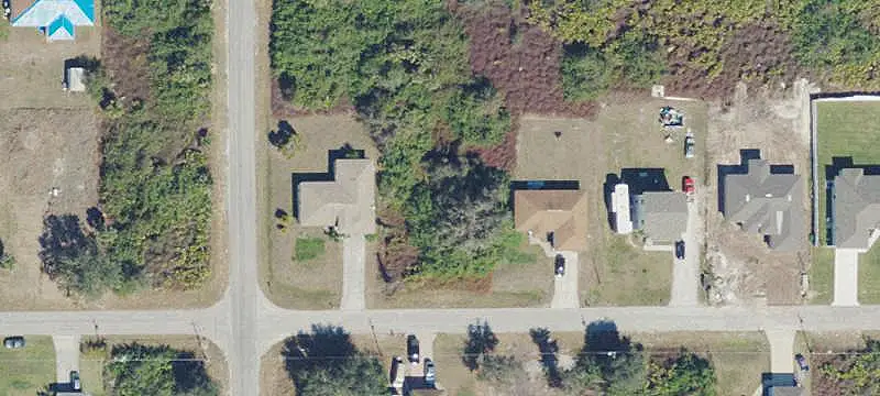 3216 37th W Street, Lehigh Acres, FL 33971