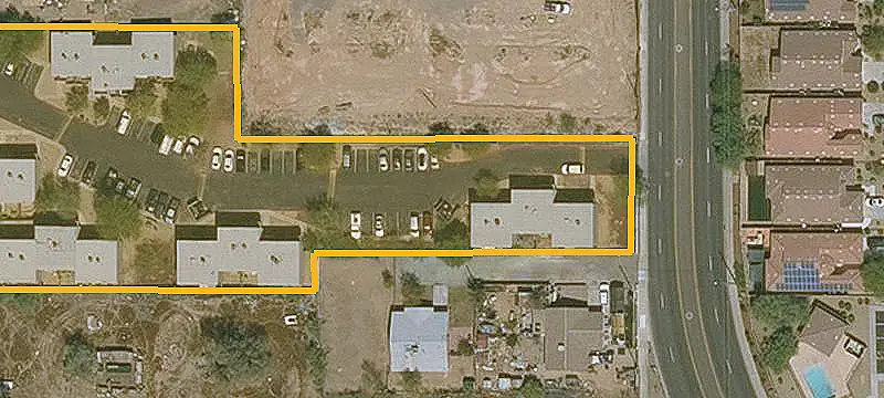 34-Unit Townhome-Style Apartment Community