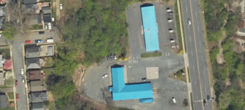 Freestanding Flex Space With Loading