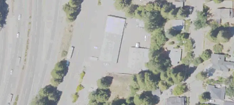 Storefront Property with Auto Bays