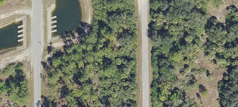 1125 Lee Avenue, Lehigh Acres, FL 33971