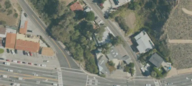 Remodeled Quadplex with Creek Access