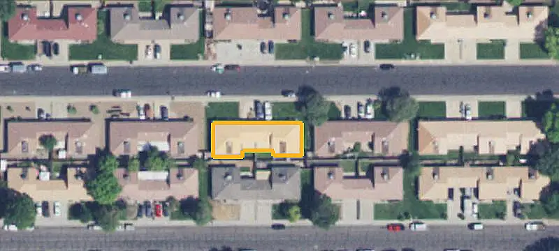 Twin Palms Duplex with Garages