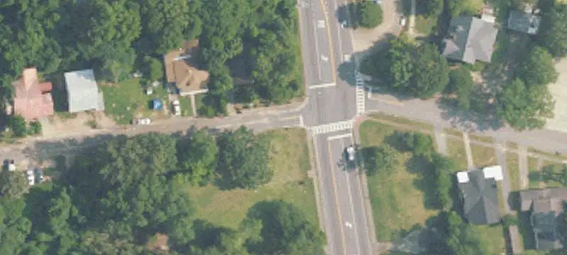 Commercial Land Near Signalized Corner