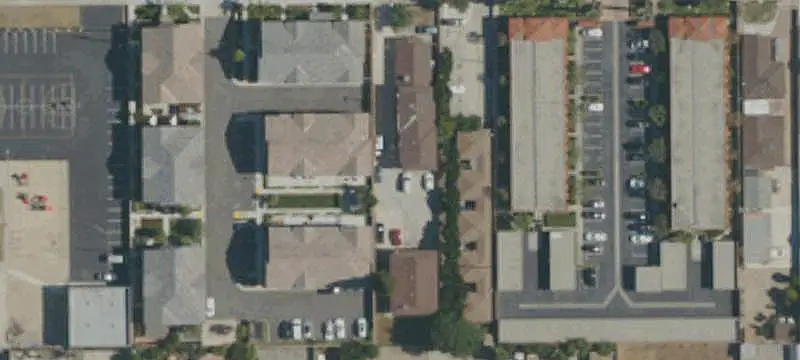 8-Unit Apartment Building