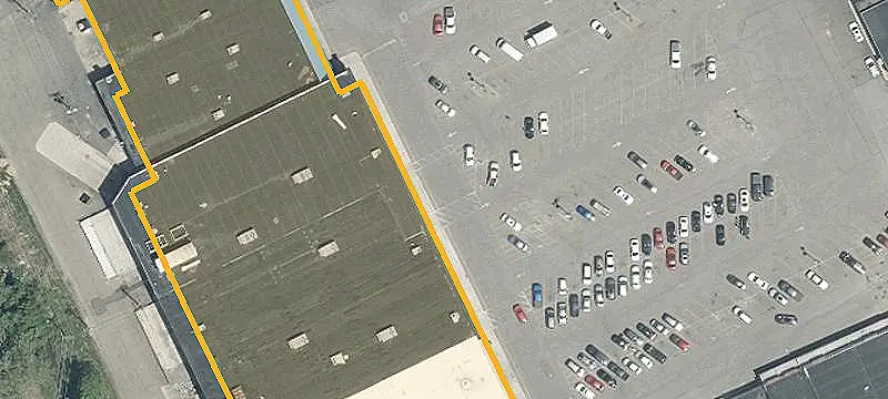 In-Line Retail Space